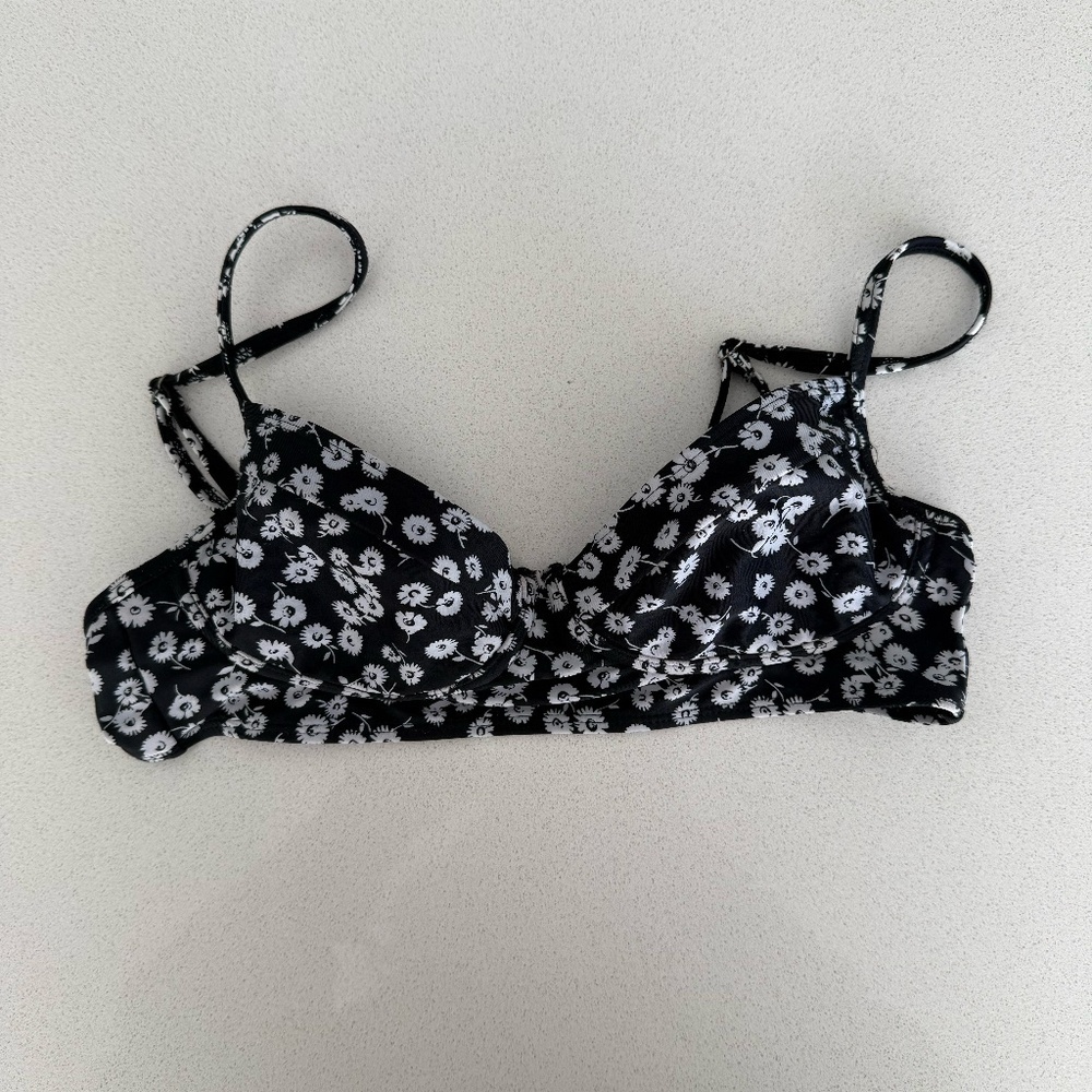Floral Bikini Balconette (underwire) Bathing Suit Top Cupped Black Bathing suit